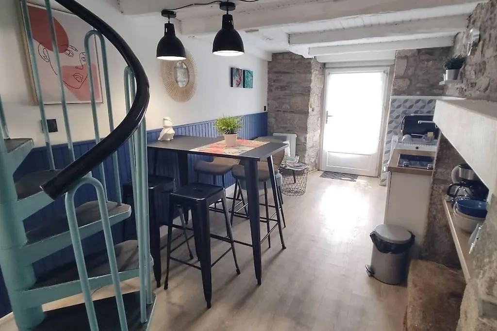 La Charmante Petite Maison Malansac Ferienhaus